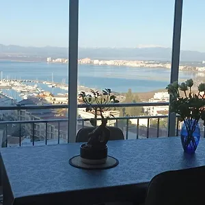 Delicias Apartment Roses
